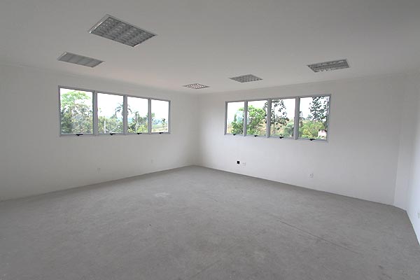 Sala comercial de 46,40 m² para locação no Ed. Up Work em Vargem Grande Paulista