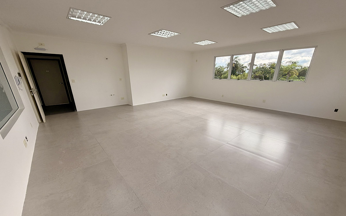 Sala comercial de 46,40 m² para locação no Ed. Up Work em Vargem Grande Paulista