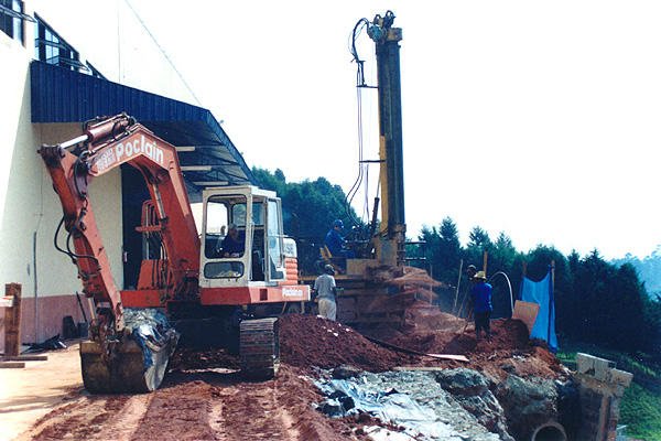 Construção de Muro de Conteção com 12 metros de altura